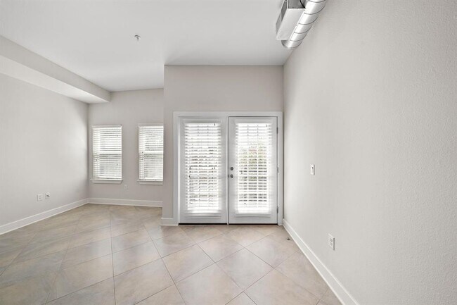 Building Photo - 1011 Studemont St