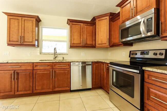 Foto del edificio - 4 br, 2 bath House - 1731 SW 3rd Terrace UNIT