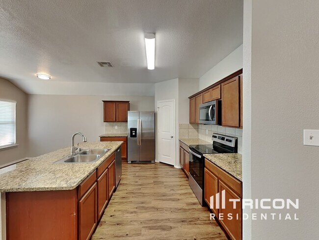 Building Photo - 3213 Emory Oak Way