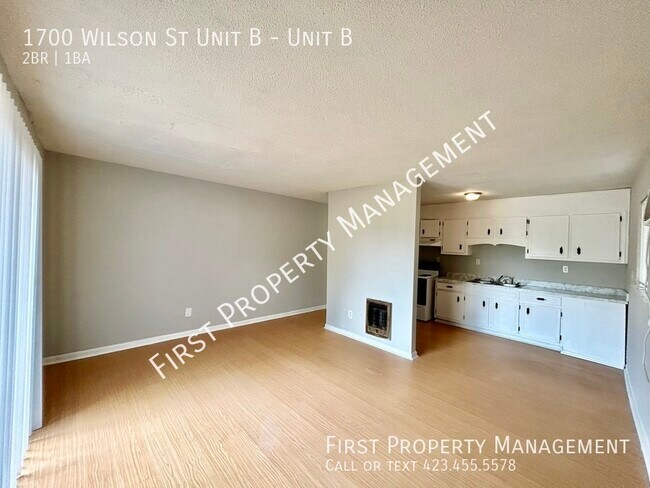 Building Photo - Close to Downtown: 2Bed/1.5Bath w Laundry ...