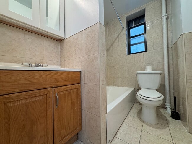 Building Photo - 602 W 139th St