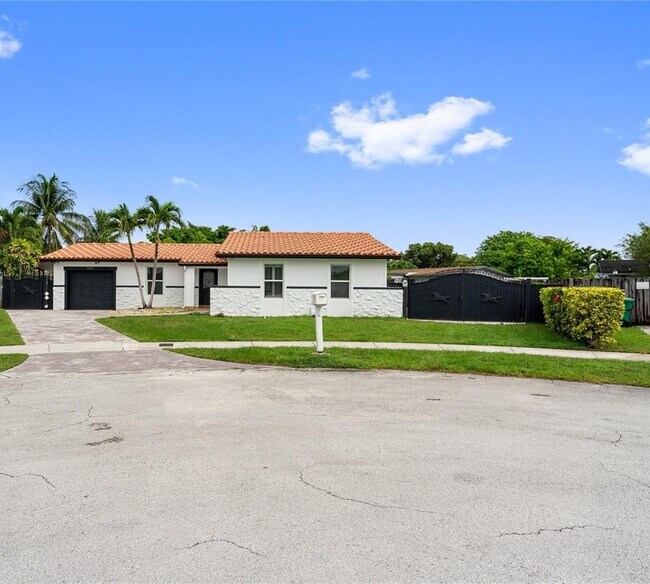 Foto del edificio - 13611 SW 77th St