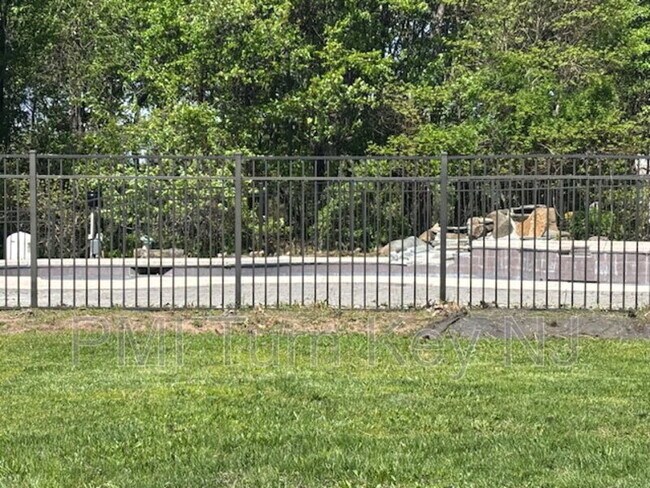 Foto del edificio - 127 Stockton Ave