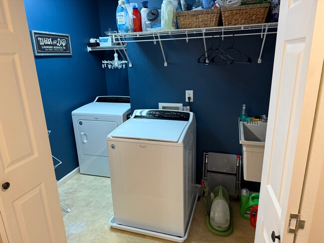 Foto del edificio - 8824 Spindlewood Ln