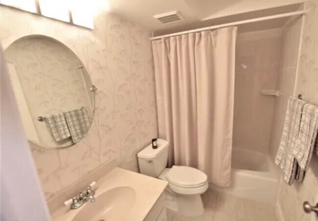 Foto del edificio - 4570 Ringwood Meadow