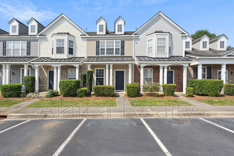 12731 Persimmon Tree Dr, Charlotte, NC 28273 Townhome Rentals in