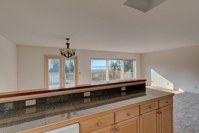 Foto del edificio - 2 bedroom and 2.5 Bath - Admirals Cove Home