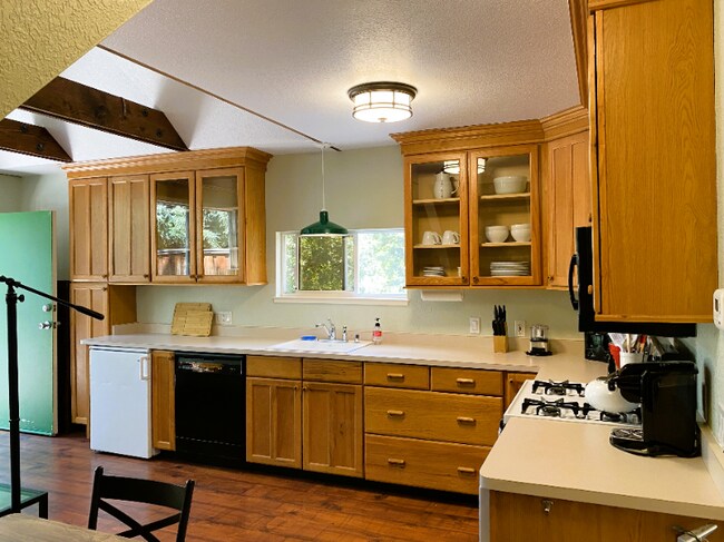 Foto del edificio - 1042 Easum Dr