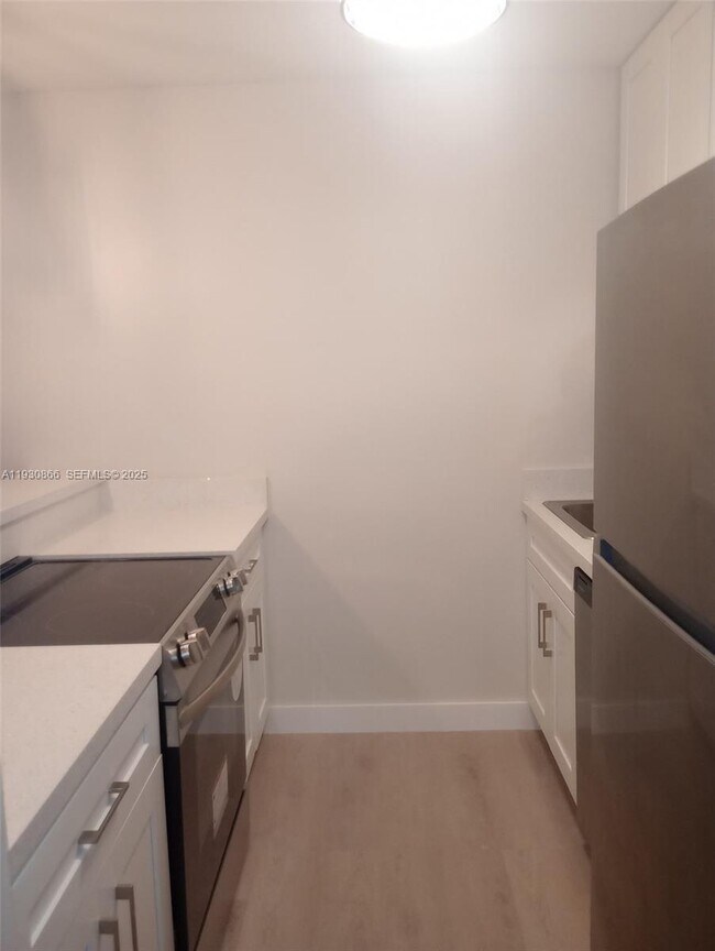 Building Photo - 5821 Washington St