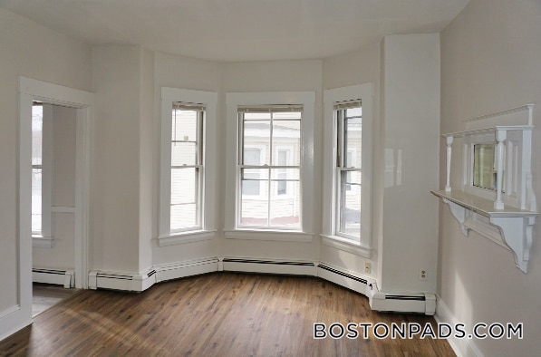 Building Photo - 29-31-31 Maple St