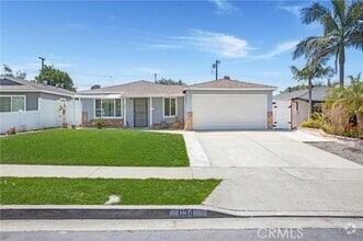Building Photo - 634 Willow Dr