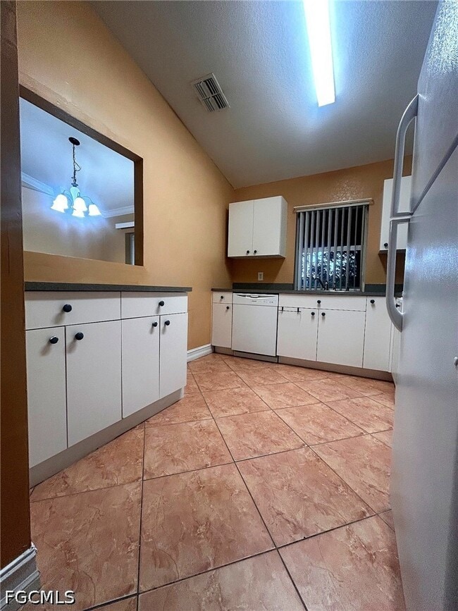 Foto del edificio - 1045 NE 40th Terrace