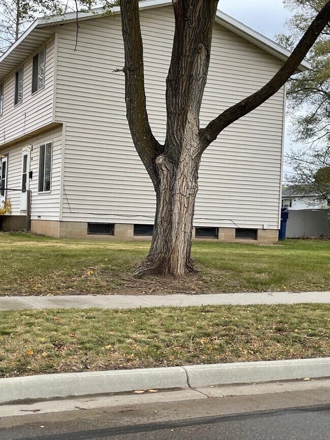 Foto del edificio - 3001 7th St N