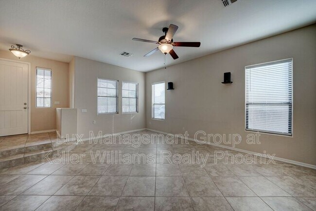 Foto del edificio - 1483 W Homestead Ct