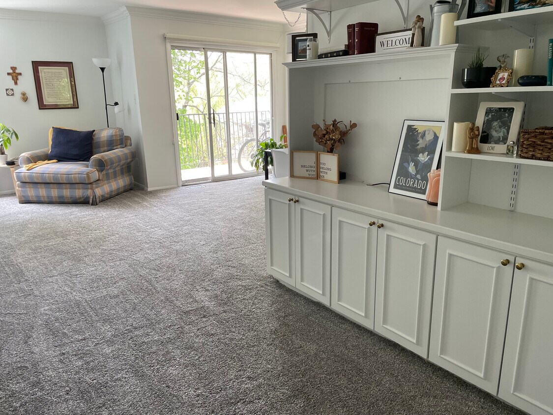 Entertainment Center - 369 Homeland Southway