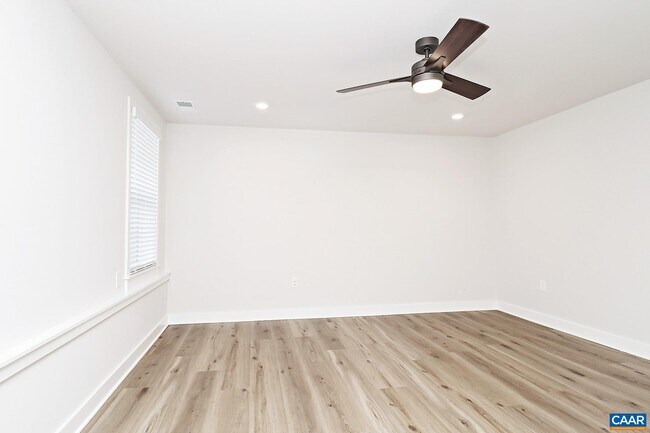 Building Photo - 950 Belvedere Way