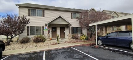 Building Photo - 340 1425 N St