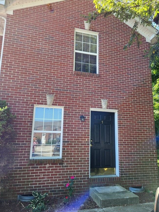 Building Photo - 1002 Brooklyn Blvd