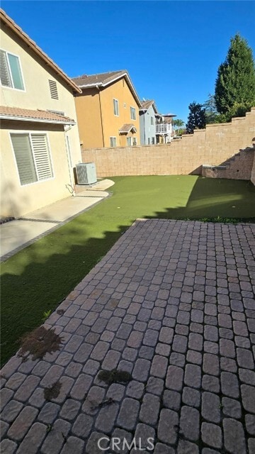 Foto del edificio - 4413 St Andrews Dr