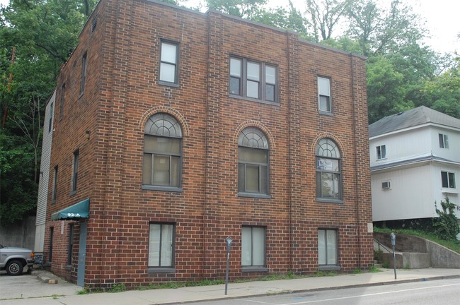 Building Photo - 92 W Union St