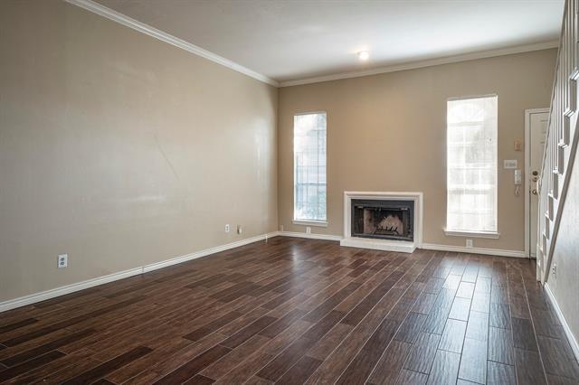 Foto del edificio - 4325 Bowser Ave