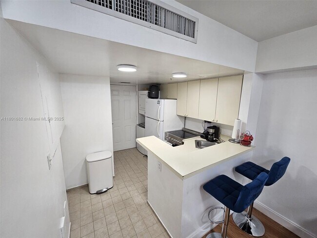 Foto del edificio - 450 SW 3rd St