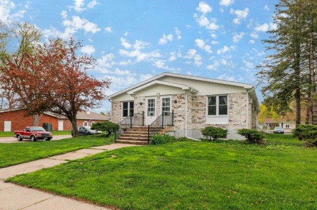 Foto del edificio - 133 N Main St