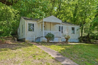 Building Photo - 7827 Rugby Ave