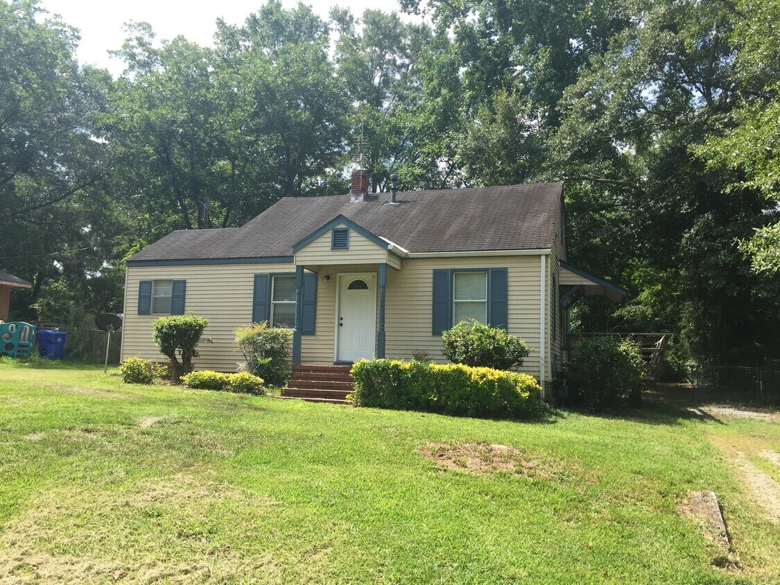 Foto principal - **ON HOLD**East Columbus 2 Bedroom / 1 Bat...