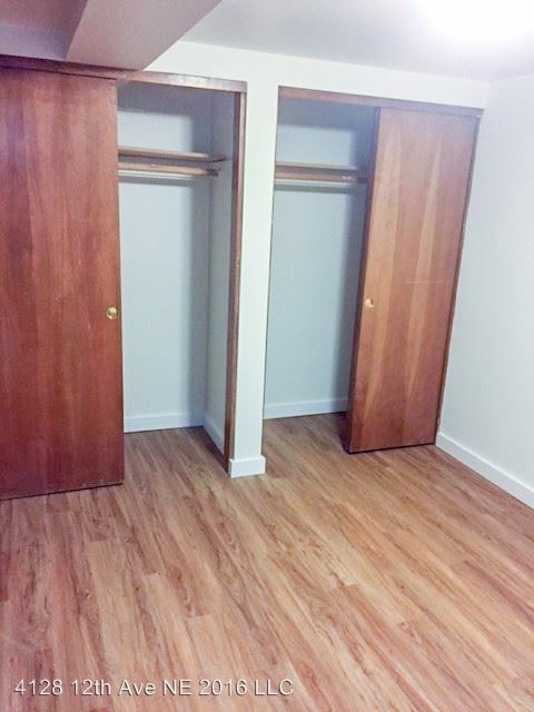 Foto del edificio - 4128 12th Ave NE