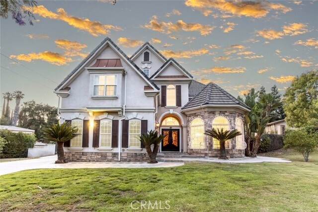 Foto principal - 19641 E Golden Bough Dr