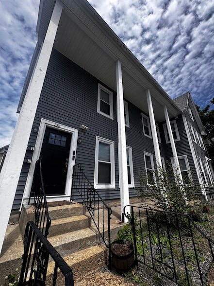 Building Photo - 286 Lake Ave