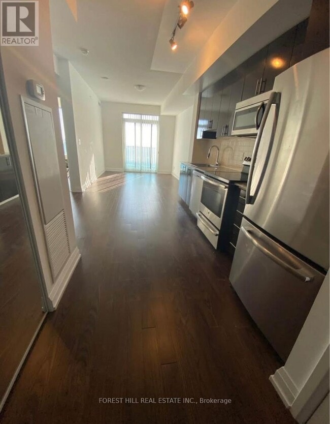 Building Photo - 7161 Yonge St