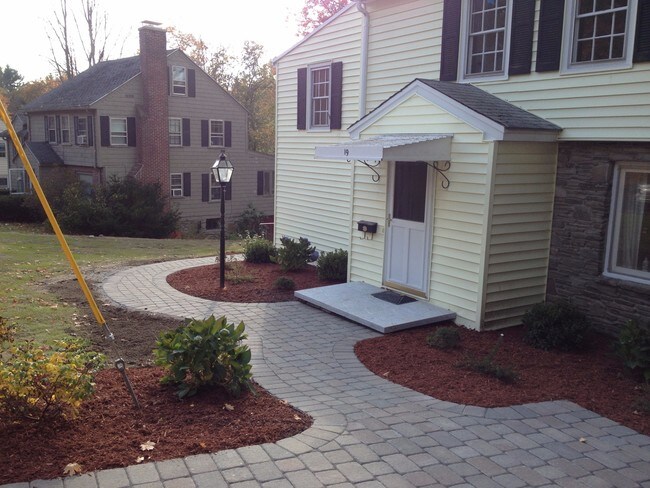 Foto del edificio - 19 Paradox Dr