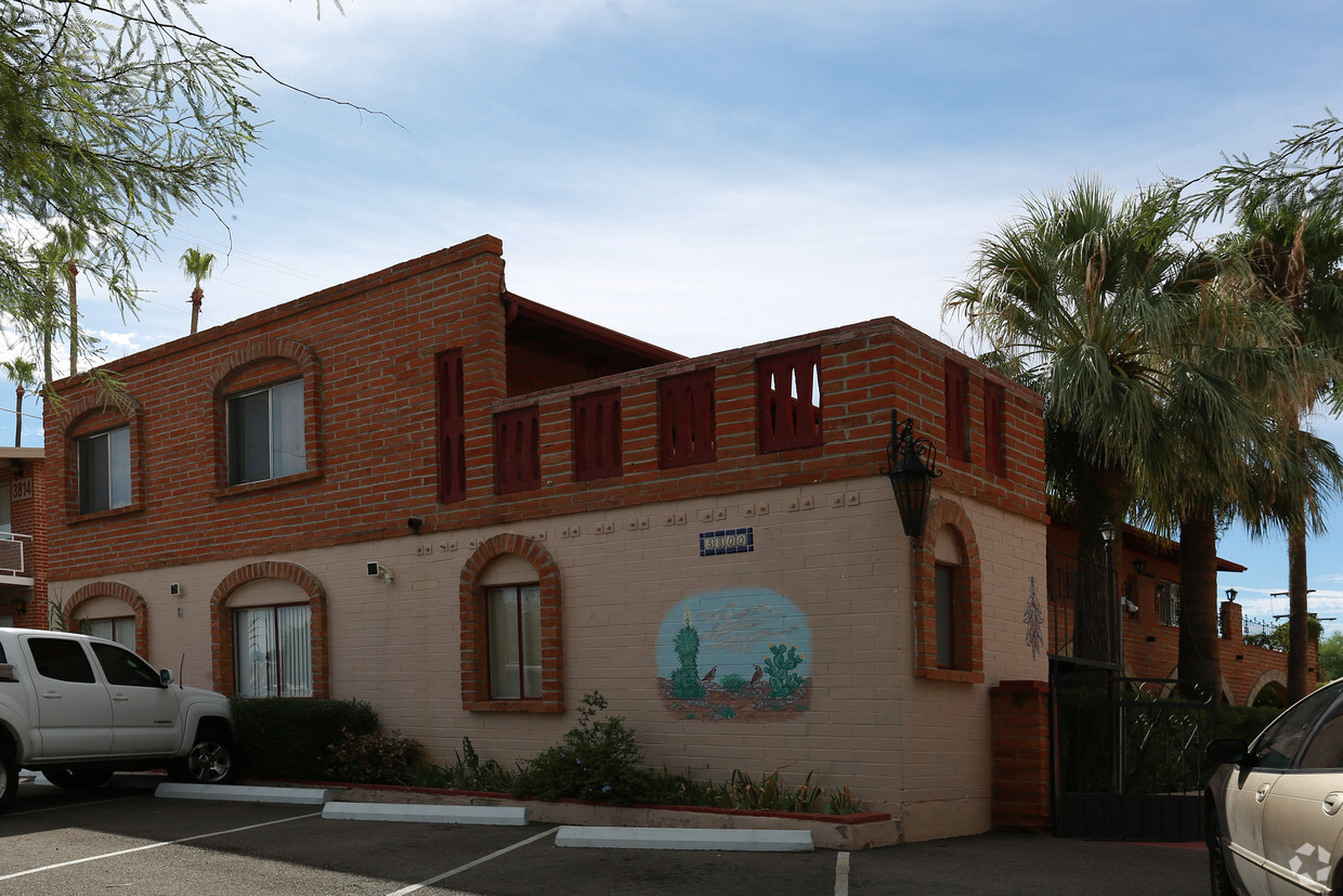 Building Photo - El Ranchito Sereno Apartments