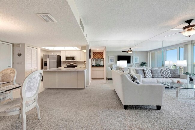 Building Photo - 500 Treasure Island Causeway