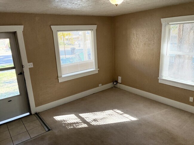 Foto del edificio - 1 S 900 W