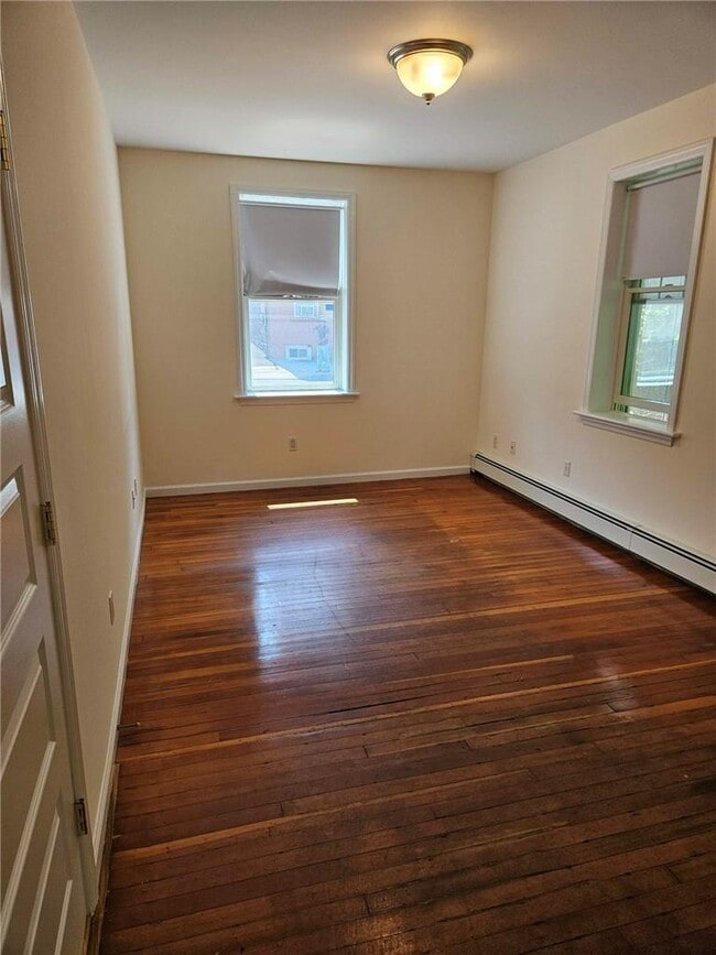Building Photo - 139 Palisade St
