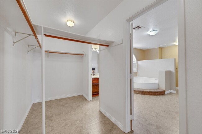 Foto del edificio - 815 Stillwater Ln