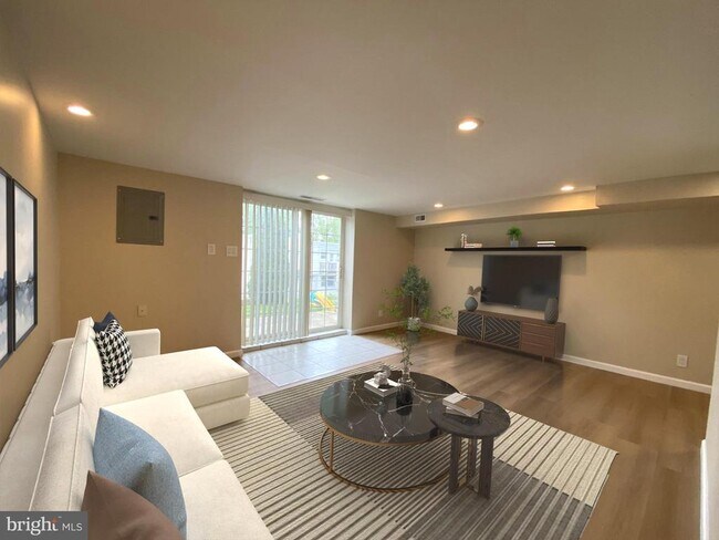 Foto del edificio - 3528 W Crown Ave