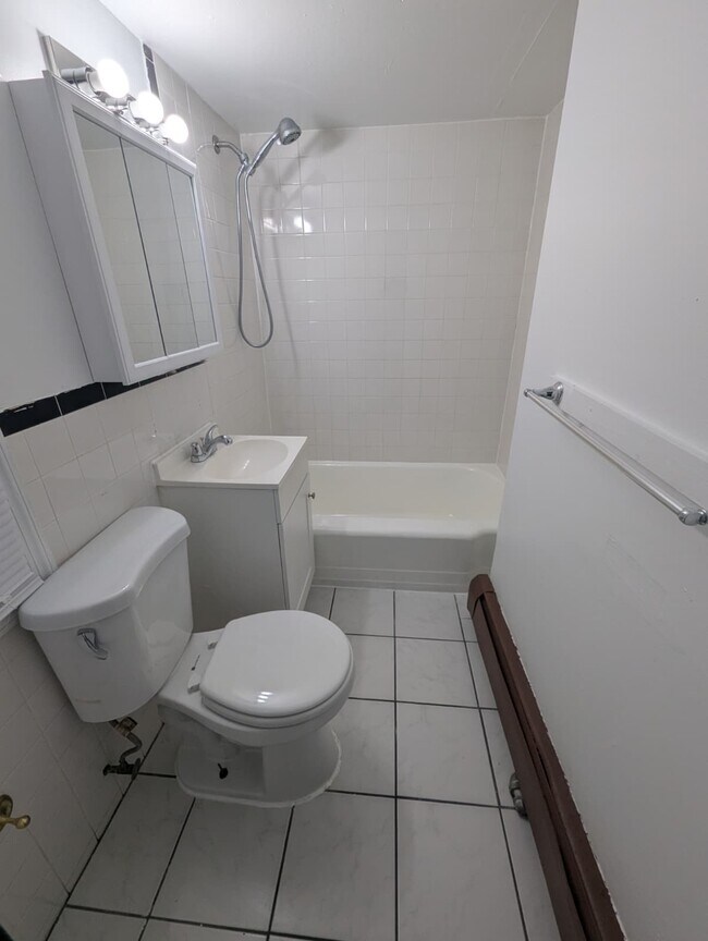 Foto del edificio - 478 Winthrop Ave