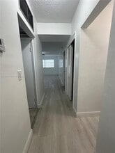 Building Photo - 20200 NE 29th Ct