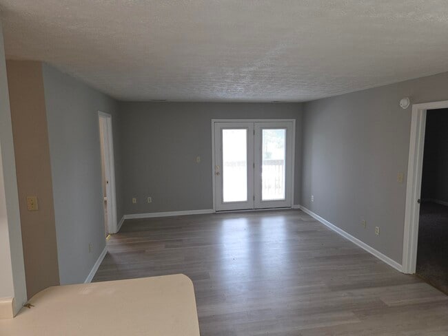 Building Photo - 450 Dabney Dr