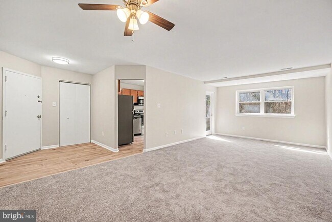 Foto del edificio - 4 Juliet Ln