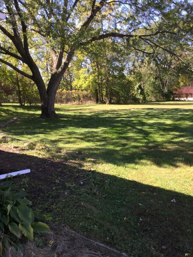 Primary Photo - Secluded 3 Bedroom/1 Bath Ranch Home avail...
