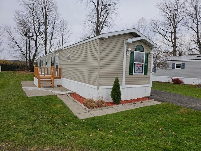 Building Photo - 21 Sunnyfield Dr