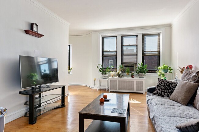 Foto del edificio - 6148 N Francisco Ave