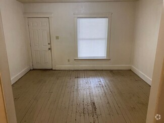 Building Photo - 32 W Crosier St