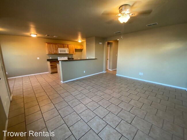Building Photo - 3 br, 2 bath House - 1711 B West 13th Street