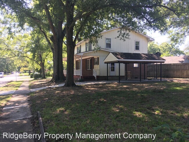 Building Photo - 4 br, 2 bath House - 32 Juniper St